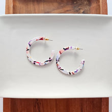 Load image into Gallery viewer, Camy Hoops - Marble Confetti
