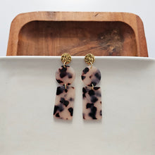 Load image into Gallery viewer, Nora Earrings - Blonde Tortoise
