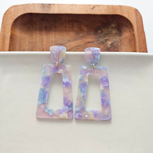 Load image into Gallery viewer, Avery Earrings - Dreamy