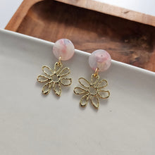 Load image into Gallery viewer, Lily Earrings - Iridescent Pastel