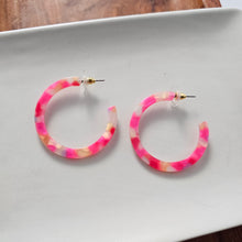 Load image into Gallery viewer, Camy Hoops - Tropical Pink
