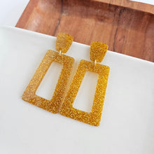 Load image into Gallery viewer, Avery Earrings - Yellow Gold Glitter
