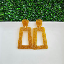 Load image into Gallery viewer, Avery Earrings - Yellow Gold Glitter
