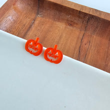 Load image into Gallery viewer, Jack O&#39; Lantern Pumpkin Studs - Orange Glitter
