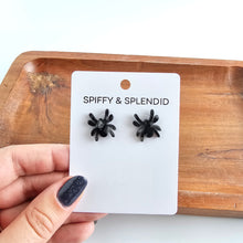 Load image into Gallery viewer, Spider Studs - Black
