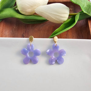 Daisy Earrings - Lavender Haze