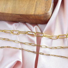 Load image into Gallery viewer, Luxe Gold Delicate Paper Clip Chain - 18&quot;
