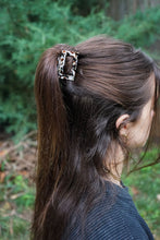 Load image into Gallery viewer, Carly Hair Claw - Chai Tea
