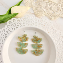 Load image into Gallery viewer, Kennedy Earrings - Champagne Mint