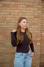 Load image into Gallery viewer, Ramona Hoops - Caramel