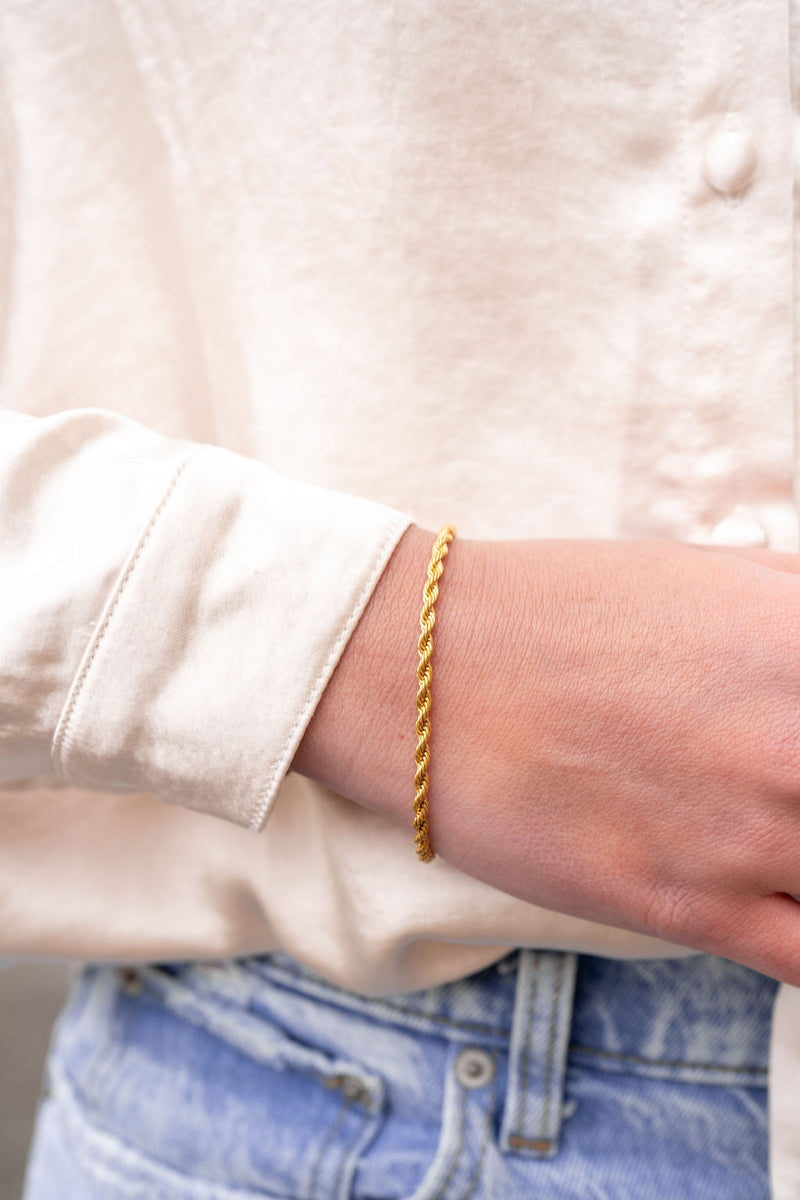 Luxe Gold Rope Bracelet – Spiffy & Splendid Wholesale