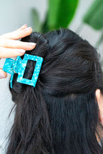 Load image into Gallery viewer, Carly Hair Claw - Blue
