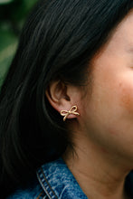Load image into Gallery viewer, Luxe Bowie Studs - Gold