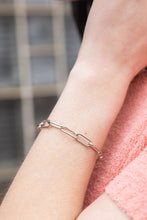 Load image into Gallery viewer, Luxe Silver Chunky Paper Clip Bracelet
