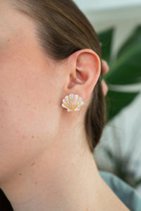 Seashell Studs - Pink Pearl