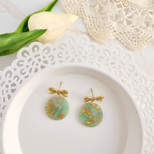 Load image into Gallery viewer, Bailey Earrings - Champagne Mint