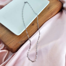 Load image into Gallery viewer, Luxe Silver Delicate Paper Clip Chain - 18&quot;
