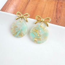 Load image into Gallery viewer, Bailey Earrings - Champagne Mint