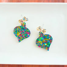 Load image into Gallery viewer, Vintage Ornament Earrings - Green Tinsel