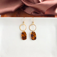 Load image into Gallery viewer, Emma Earrings - Amber Dot