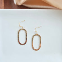 Load image into Gallery viewer, Sienna Earrings - Gold
