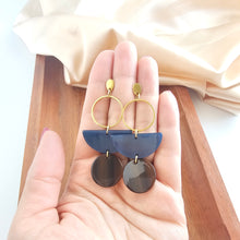 Load image into Gallery viewer, Wren Earrings - Navy &amp; Mahogany
