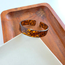 Load image into Gallery viewer, Brynn Bracelet - Amber Dot - Standard