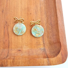 Load image into Gallery viewer, Bailey Earrings - Champagne Mint