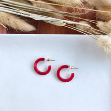 Load image into Gallery viewer, Micro Cam Mini Hoops - Scarlet

