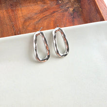 Load image into Gallery viewer, Luxe Odessa Studs - Silver