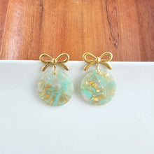 Load image into Gallery viewer, Bailey Earrings - Champagne Mint