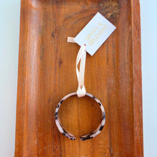 Load image into Gallery viewer, Brynn Bracelet - Blonde Tortoise - Small