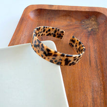 Load image into Gallery viewer, Brynn Bracelet - Cheetah - Standard