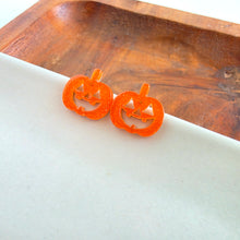 Load image into Gallery viewer, Jack O' Lantern Pumpkin Studs - Orange Glitter