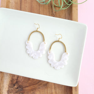 Scarlett Earrings- Pearl White