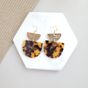 Harper Earrings - Tortoise