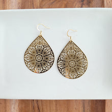 Load image into Gallery viewer, Camilla Pendant Earrings
