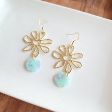 Load image into Gallery viewer, Maisy Earrings - Mint
