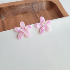 Blossom Studs - Bubblegum Pink