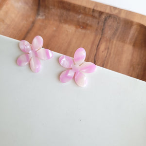 Blossom Studs - Bubblegum Pink