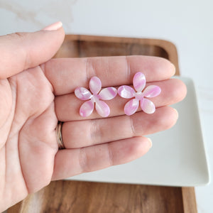 Blossom Studs - Bubblegum Pink
