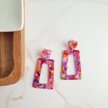 Load image into Gallery viewer, Avery Earrings - Paradise Pink

